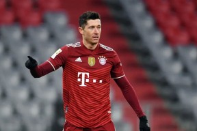 莱万多夫斯基官方宣布重要助攻新规，曼联引发争议！-Kaiyun Sports